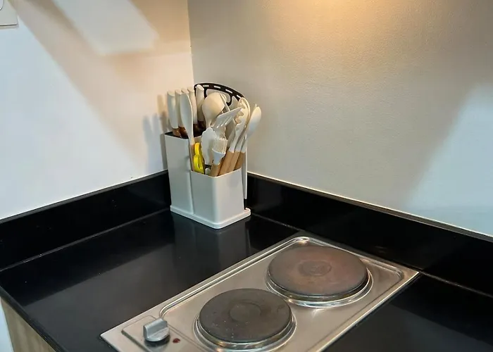 1-br In Pasay And Moa Near Naia Airport Apartamento Manila